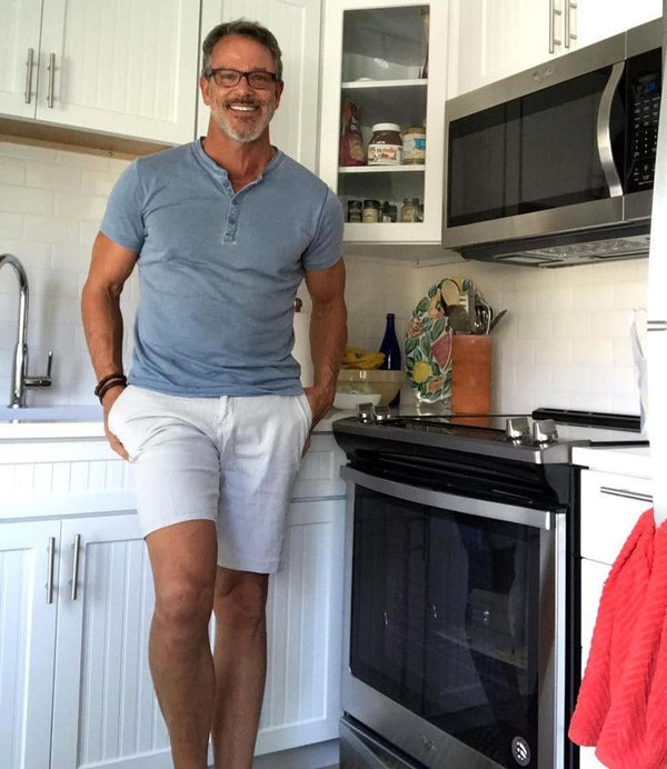 Ronald, 48